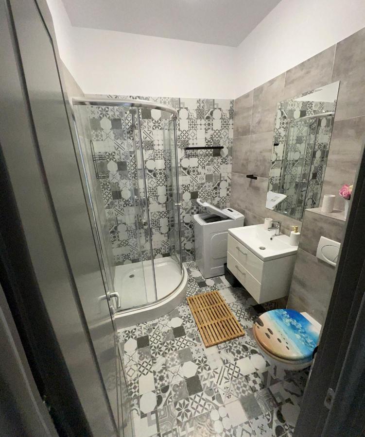 Td Apartments 雅西 外观 照片